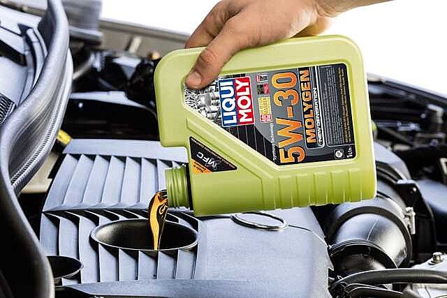 Liqui Moly Motor Oil Synthetic Molygen New Generation SAE 5W-30 1Lt/1.06Qt