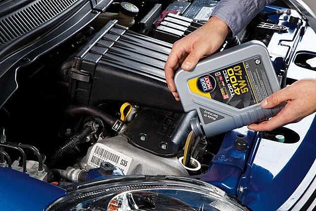 Liqui Moly Motor Oil Synthetic Gasoline and Diesel Top Tec 4100 SAE 5W-40 5Lt/5.28Qt